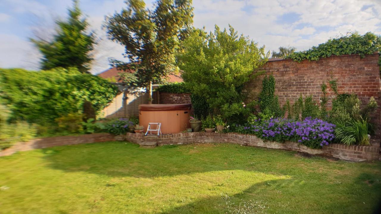 Holly Cottage, Hidden Gem In The Yorkshire Wolds Welton  Exterior foto